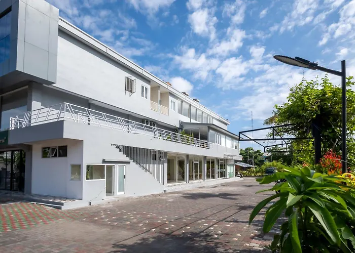 Bali Bustle Sunset Coliving And Coworking Space 3*