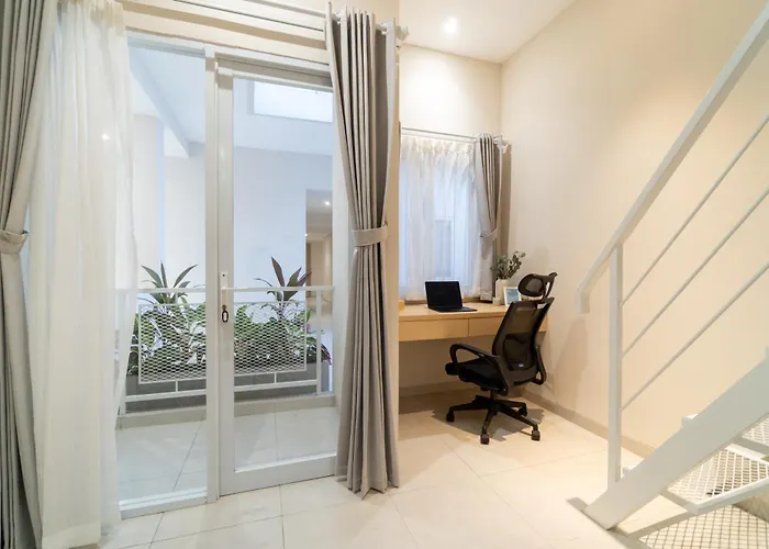 Aparthotel Bali Bustle Sunset Coliving And Coworking Space 3*