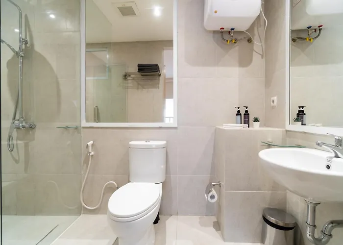 Aparthotel Bali Bustle Sunset Coliving And Coworking Space Legian