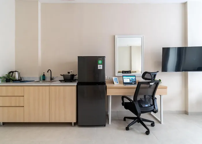 Bali Bustle Sunset Coliving And Coworking Space Aparthotel Legian